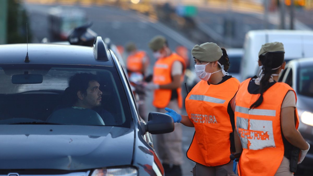 2020-03-22t015402z_1585859433_rc2pof9x6rqv_rtrmadp_3_health-coronavirus-argentina_1