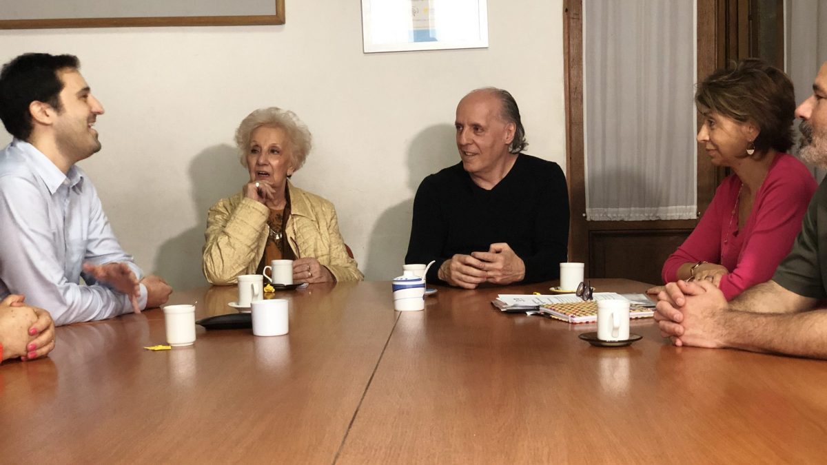 Adenda del convenio con Abuelas de Plaza de Mayo