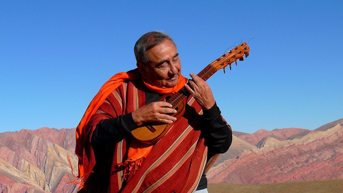 jaime-toca-en-hornocal-apaisada